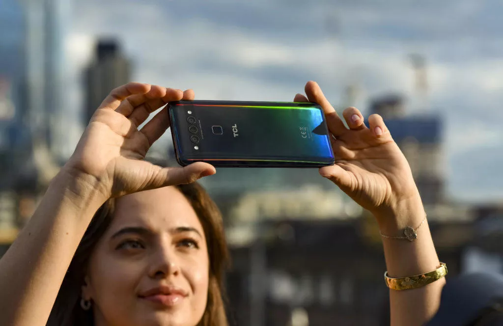 tcl chytrý telefon