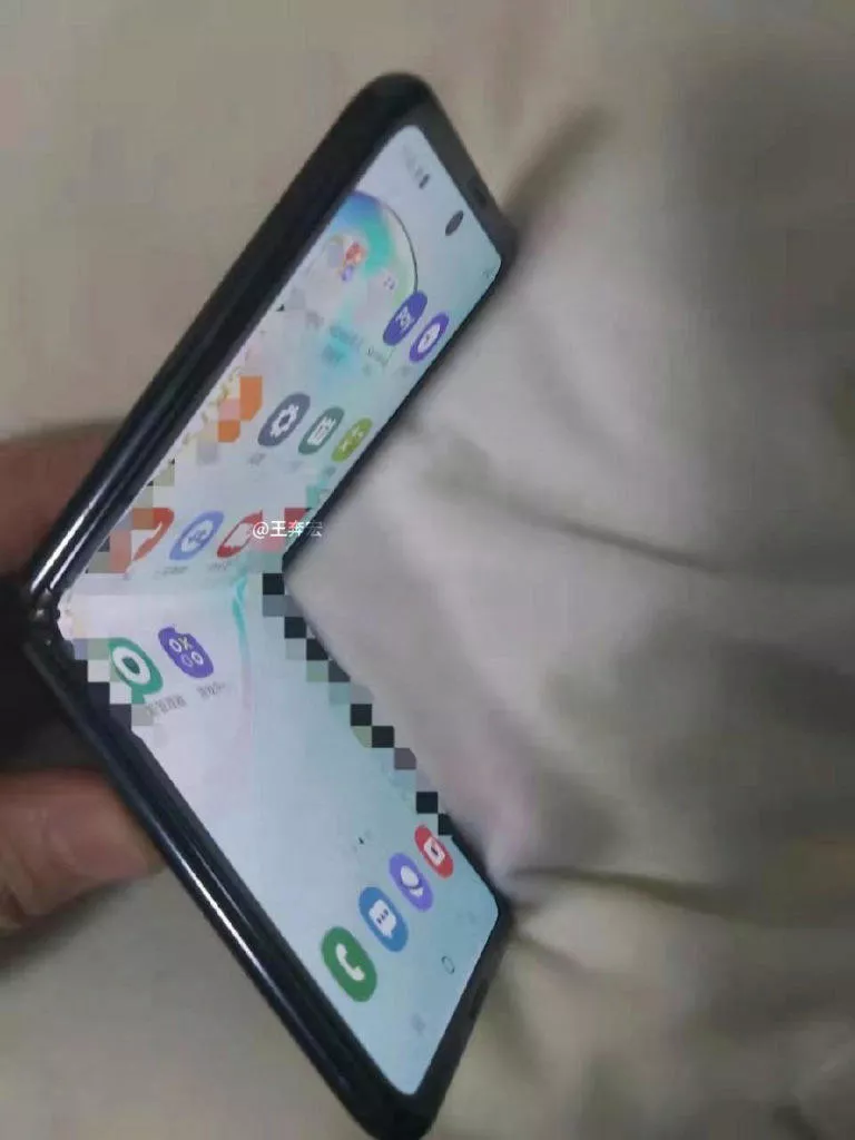 samsung galaxy fold 2 ohebny mechanismus