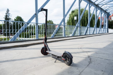 Xiaomi Mi Scooter Pro ve městě