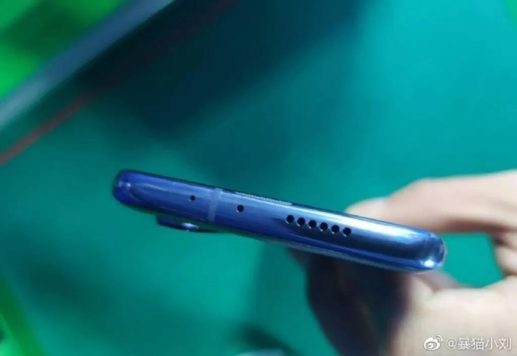 fotografie XIaomi Mi 10 Pro reproduktor