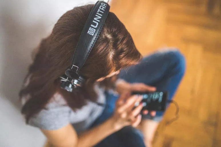Jak posloucháte hudbu: MP3, nebo streamování? (Víkendová hlasovačka) Jak posloucháte hudbu: MP3, nebo streamování? (Víkendová hlasovačka)