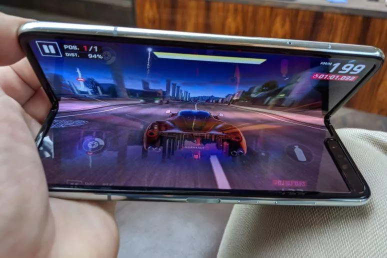 prodejnost Samsung Galaxy Fold prodejnost Samsung Galaxy Fold