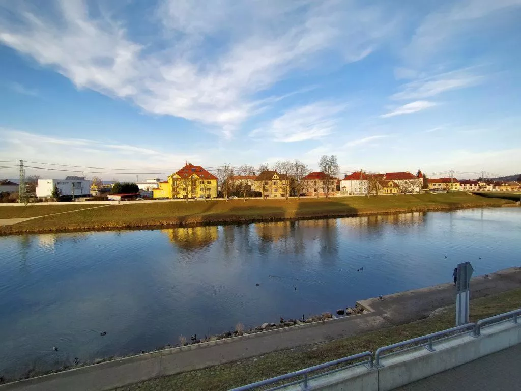 reakme 5 ultrasiroky dobre svetelne podminky