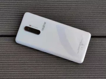 Realme X2 Pro záda
