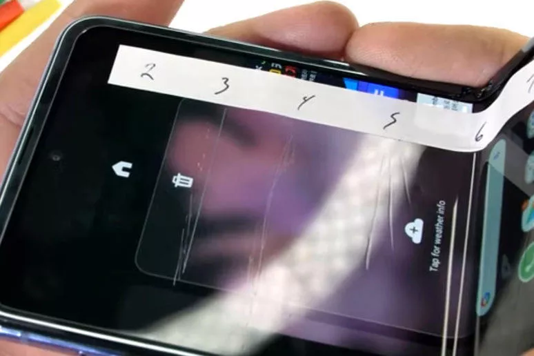 galaxy z flip jerryrigeverything galaxy z flip jerryrigeverything