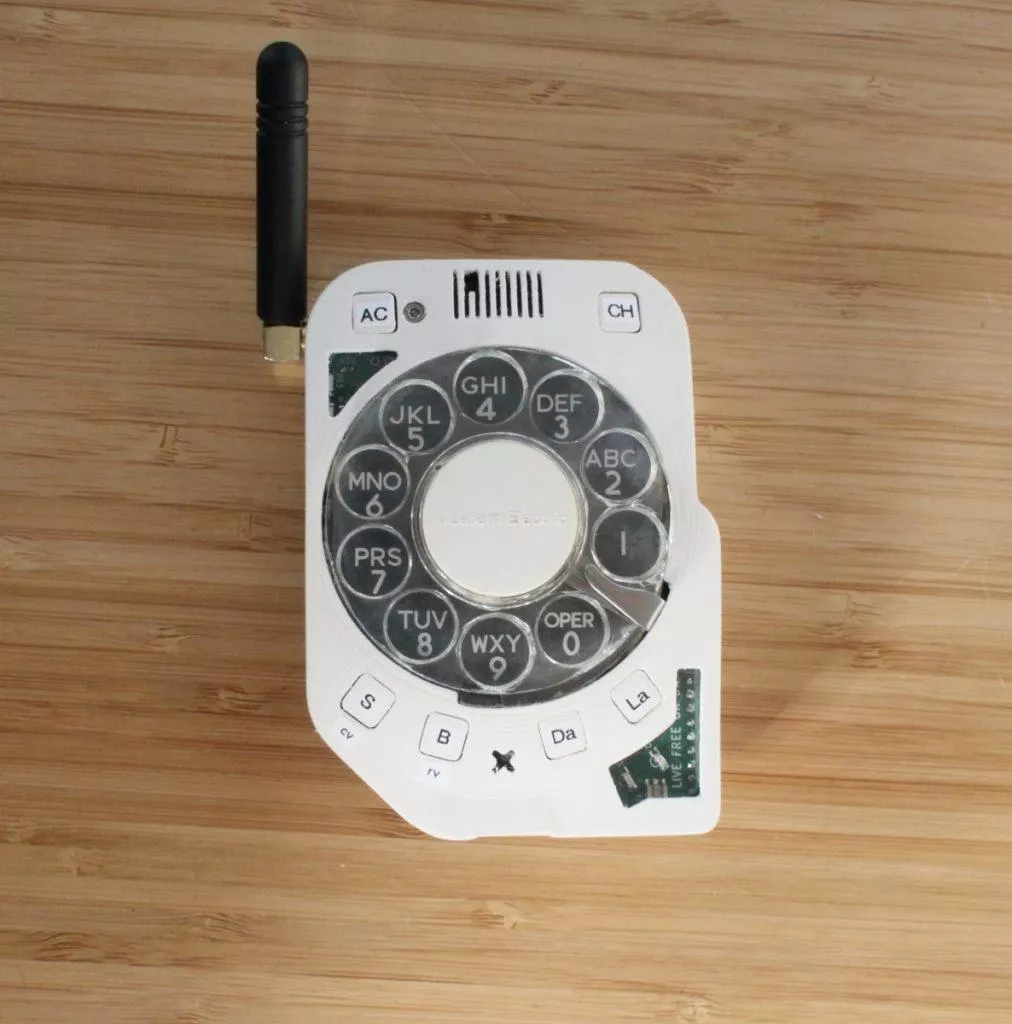 vytáčecí mobilní telefon od Justine Haupt 6