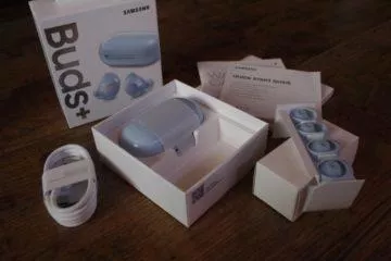 Samsung Galaxy Buds Plus balení 3