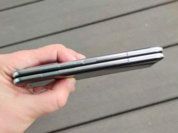 Samsung Galaxy fold bok zařízení