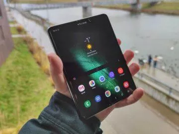 Samsung Galaxy fold otevřený