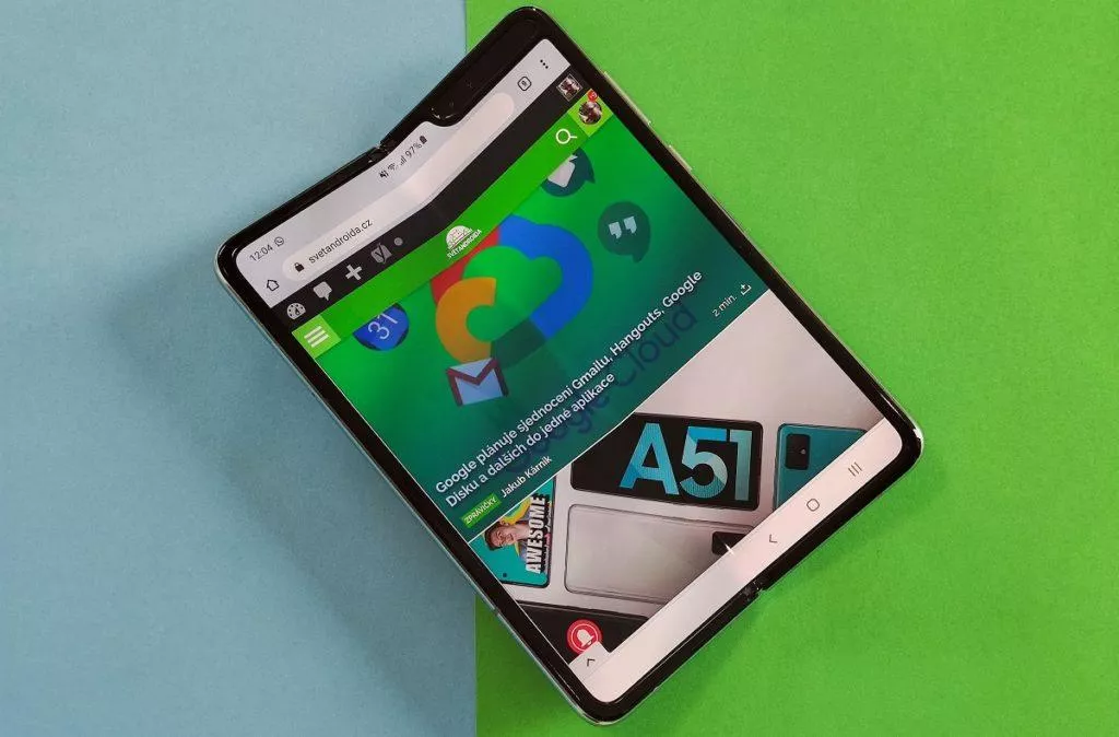 samsung galaxy fold titulka