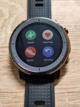 recenze Xiaomi Amazfit Stratos 3 menu