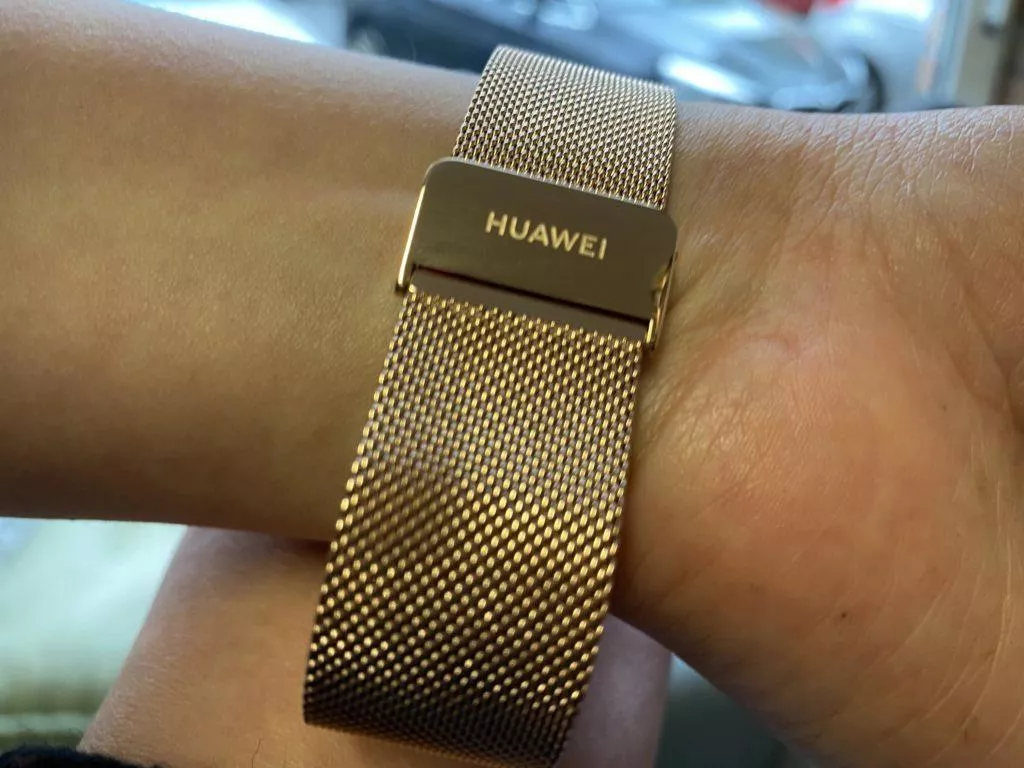 zlatý řemínek huawei