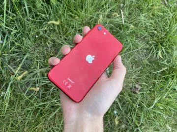 iphone se druhé generace