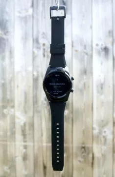 TicWatch Pro 4G LTE náhled na výšku 1