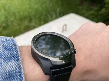 ticwatch pro 2020 recenze