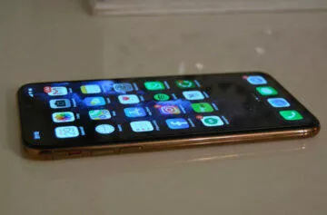 Kolik ročně zaplatíme za nabíjení mobilního telefonu_ iPhone 11