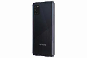 Samsung Galaxy A31 černá pravý bok