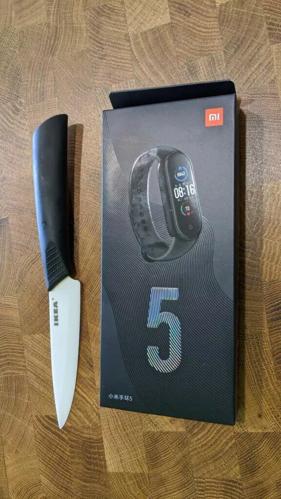 Xiaomi Mi Band 5 krabička otevírání