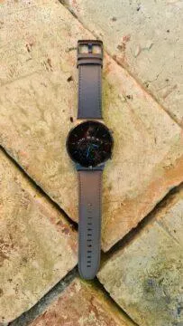 Huawei Watch GT2 Pro horizontální ciferník cihla