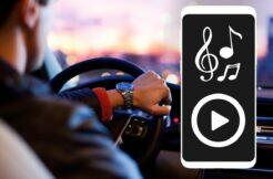 Jak v autě pouštět hudbu z mobilu