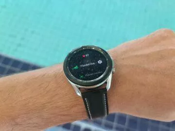 Samsung Galaxy Watch3 sport plavání