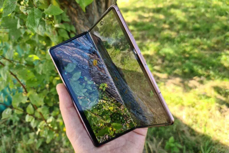 Samsung Galaxy Z Fold2 recenze Samsung Galaxy Z Fold2 recenze