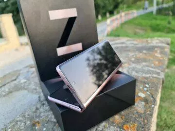 Samsung Galaxy Z Fold2 V přední displej