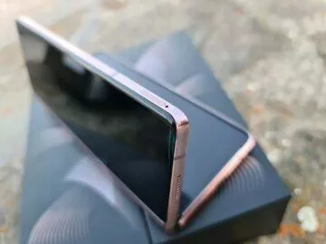 Samsung Galaxy Z Fold2 V SIM šuplík