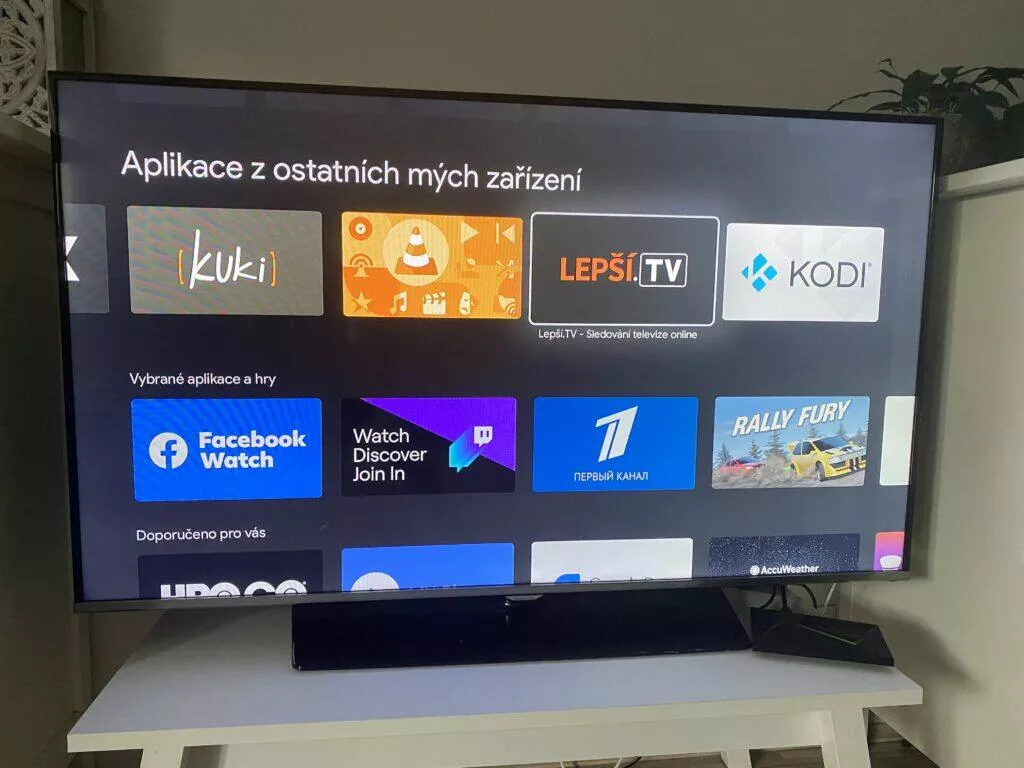 Google Chromecast s Google TV prostředí