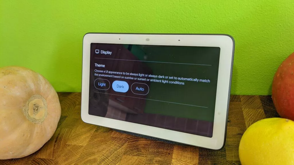 Google Home Hub update Display Dark mode