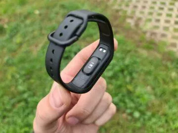 Samsung Galaxy Fit2 design záda