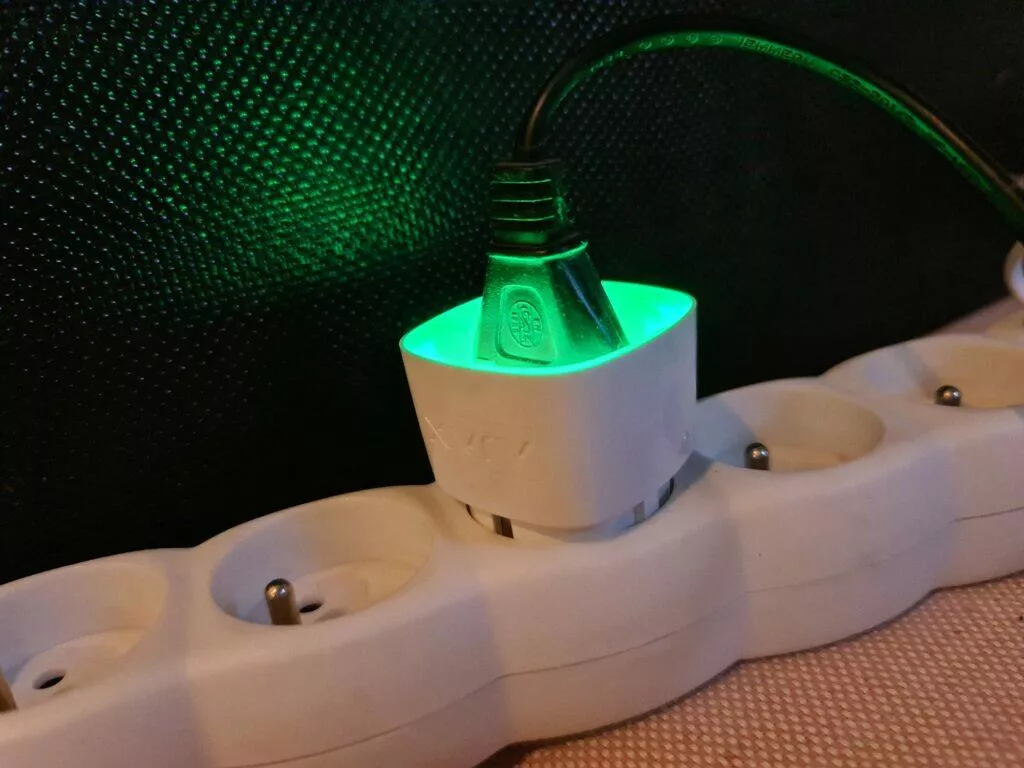 chytrá zásuvka AJAX Socket zelená