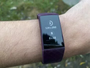 fitbit charge 4 cvičení