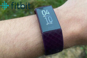 fitbit charge 4 recenze
