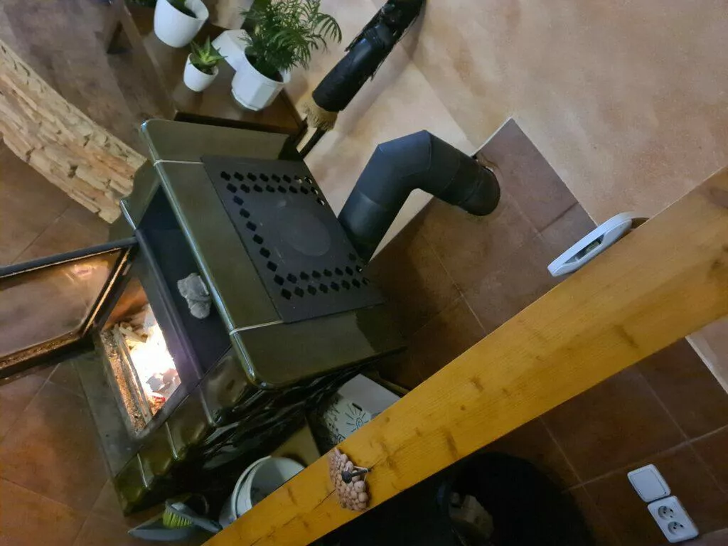 požární hlásič kamna
