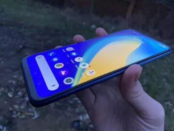 nový telefon od realme