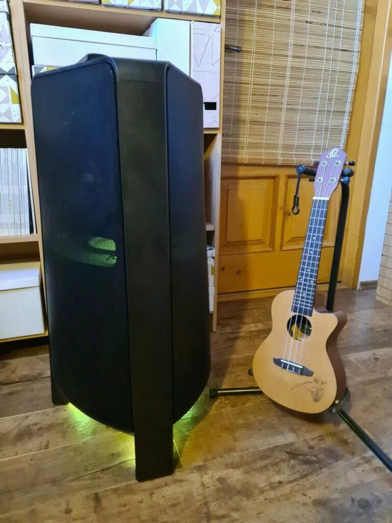 výška ukulele
