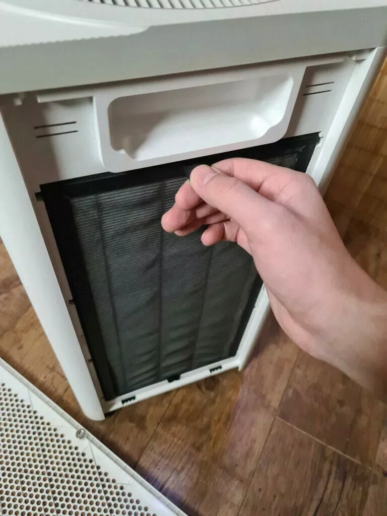 výška vyjmutí filtru