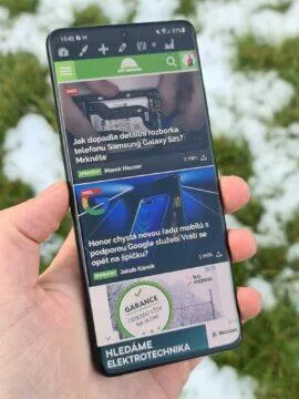 Samsung Galaxy S21 Ultra výška displej Svět Androida