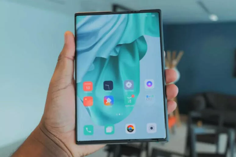 Oppo představilo rolovací telefon Oppo představilo rolovací telefon