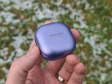 Samsung Galaxy Buds Pro pouzdro ruka