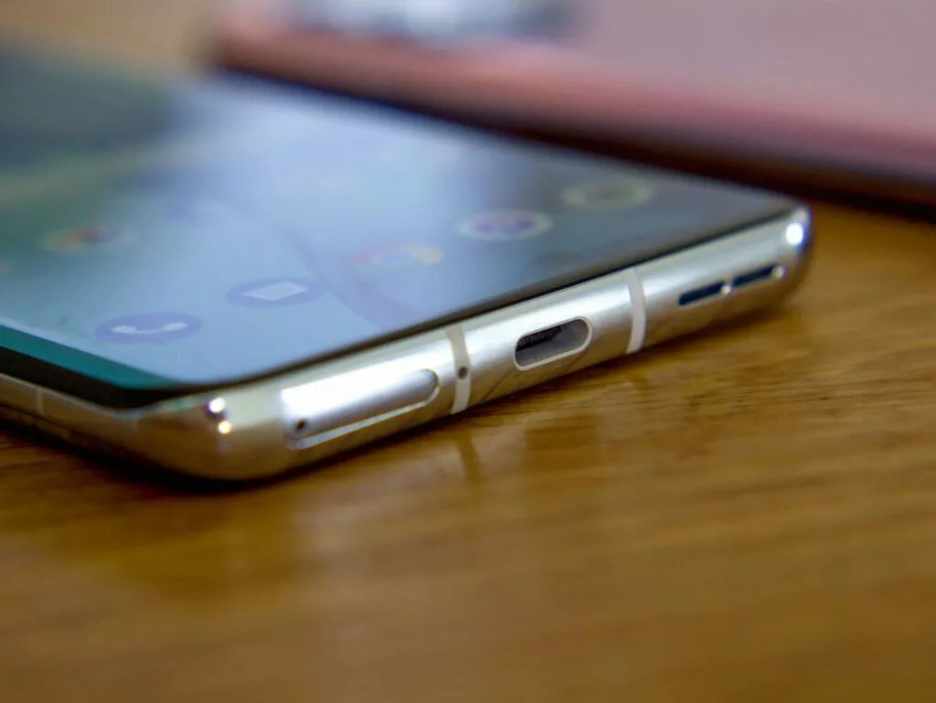 OnePlus 9 Pro USB-C OnePlus 9 Pro USB-C