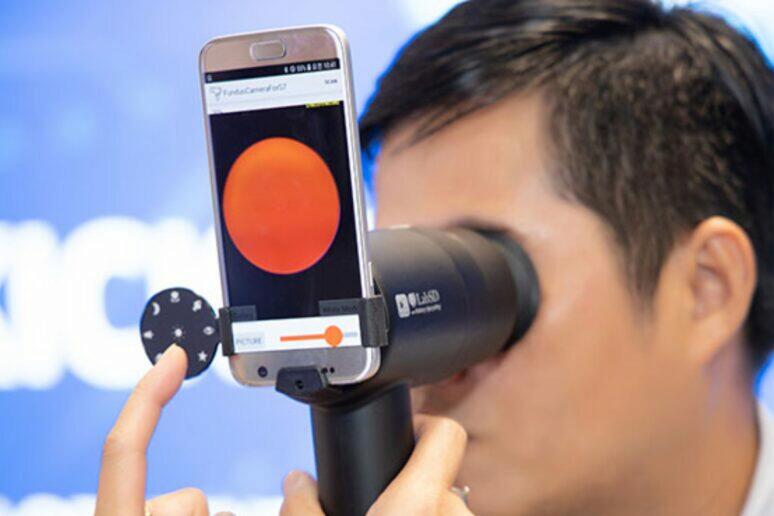 Samsung mobily měření zraku EYELIKE