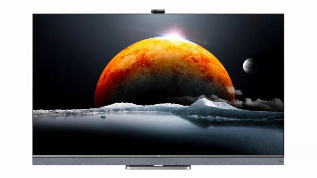 TCL C82