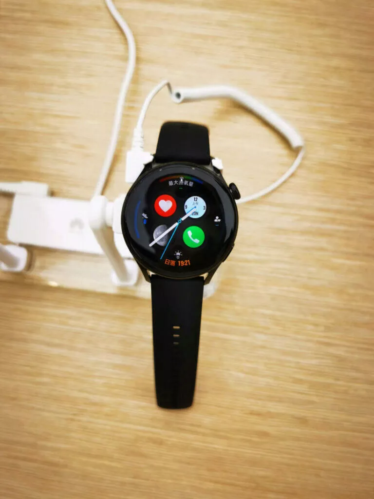uniklé fotky Huawei Watch 3 Huawei Watch 3 leak ciferník