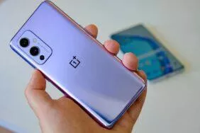 titulní obrázek recenze OnePlus 9