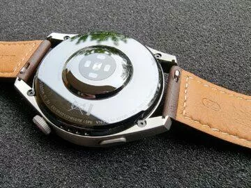 Huawei Watch 3 Pro design zadní stran