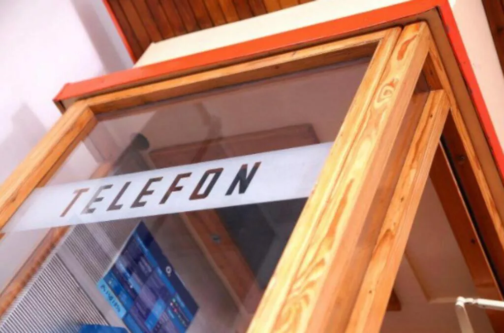 poslední telefonní budka čr aukce O2 1