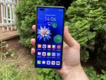 ohebný telefon huawei