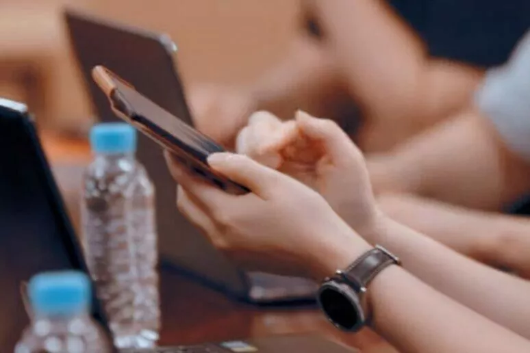 Samsung Galaxy Z Fold3 Watch4 video Samsung Galaxy Z Fold3 Watch4 video